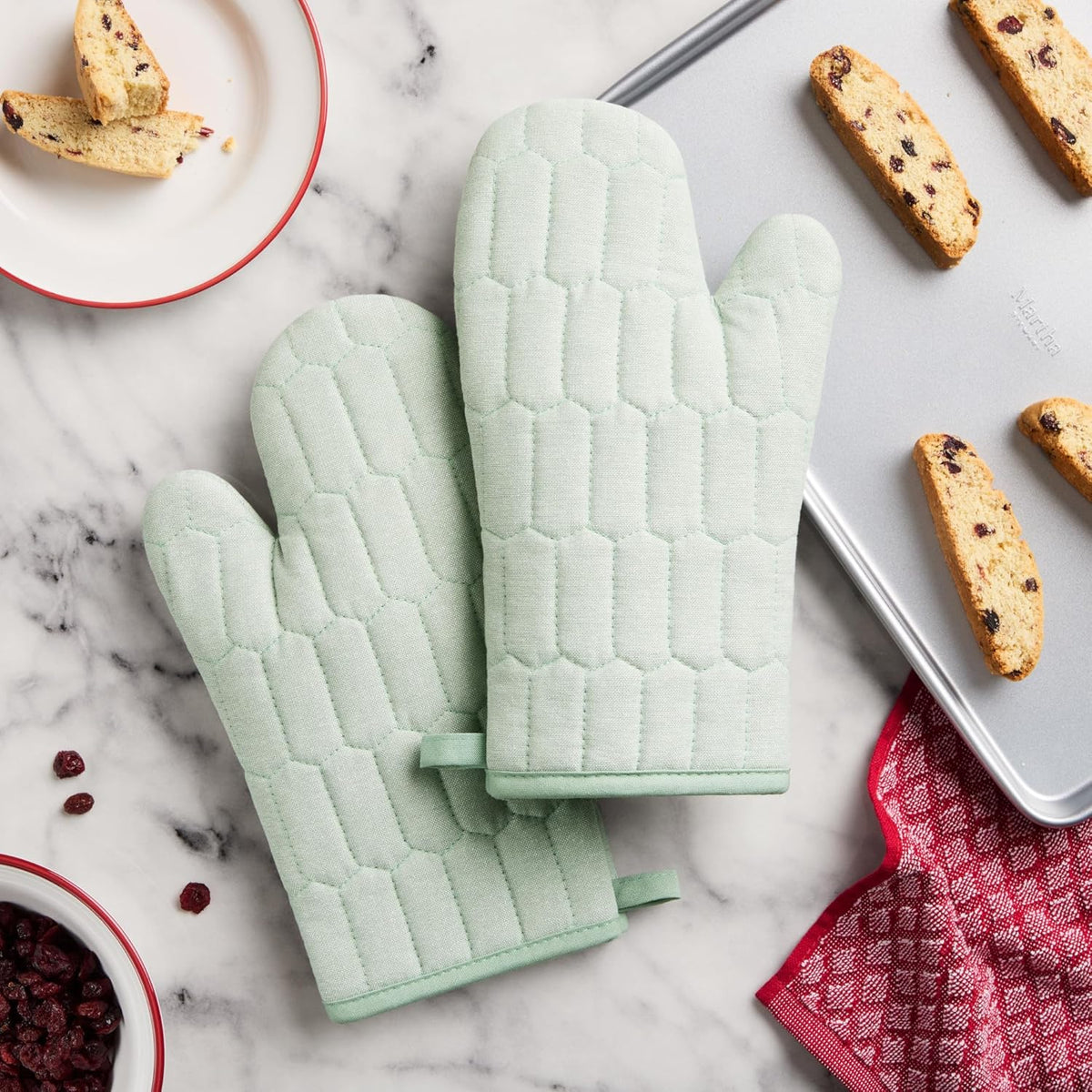 MARTHA STEWART Honeycomb Quilted Chambray Oven Mitt 2-Pack Set, 100% Cotton, Heat Resistant, Flexible Grip, Mint Green, 7"x13"
