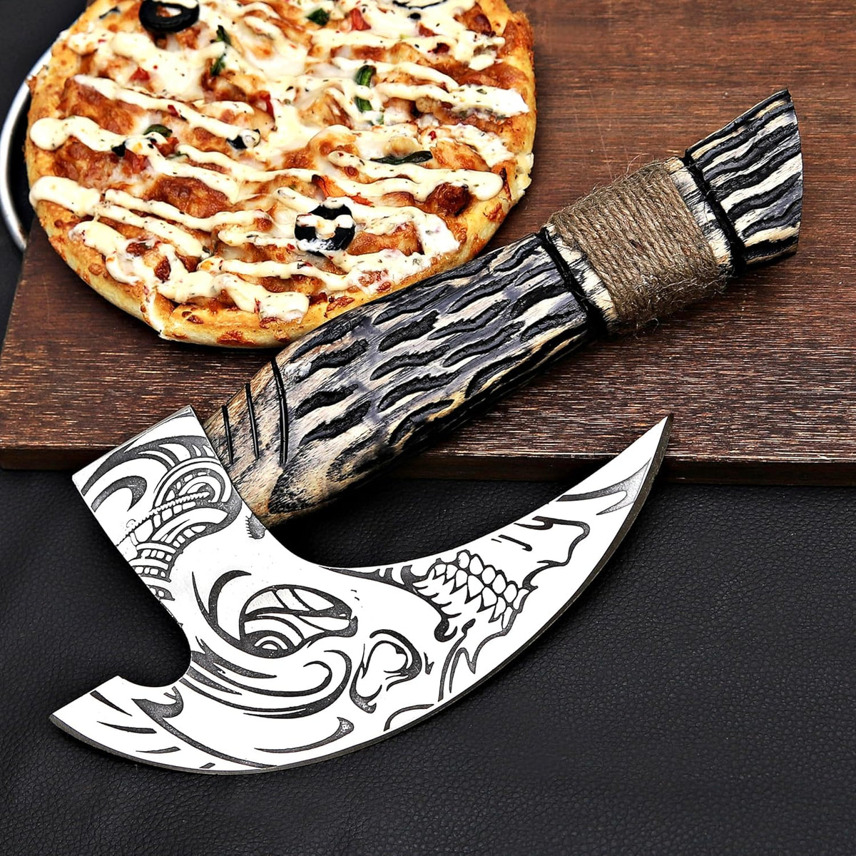 MR. CRAFT Pizza Cutter Axe Rocker Carbon Steel Slicer Chef Pizza Cutter Viking Axe with Leather Cover - Premium Pizza Oven Accessories Ulu Rocking Pizza Gift Gifts for Men (King Skull)