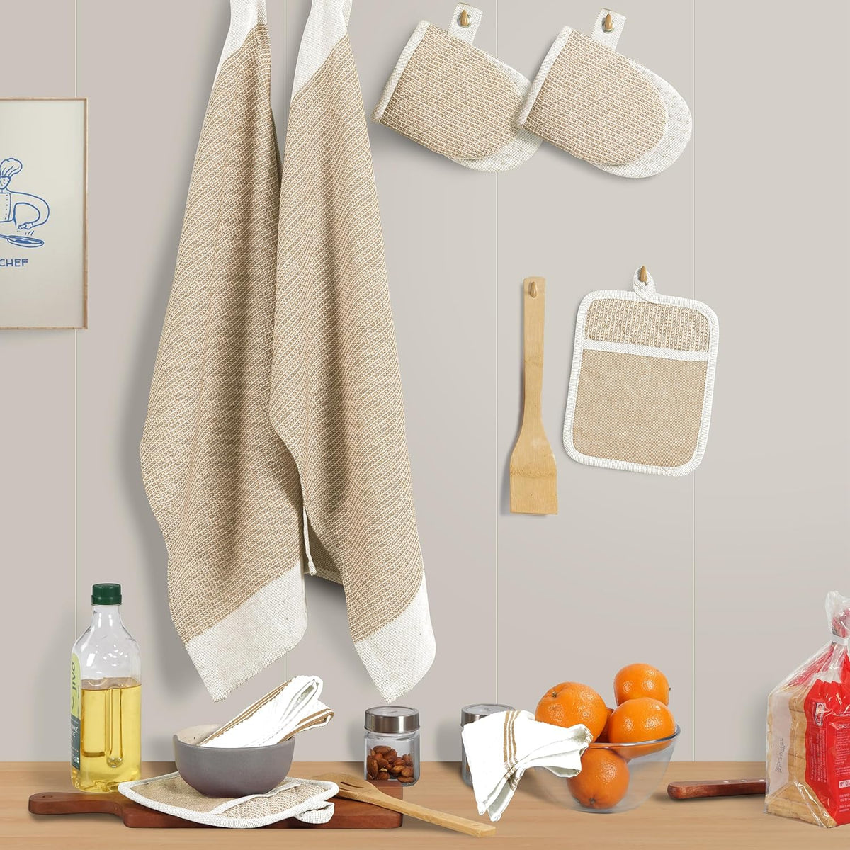 Casa Platino Pot Holders and Oven Mitts, 8-Piece – 500°F Heat Resistant Mini Oven Mitts with Silicone Grip, Potholders for Kitchens, 2 Kitchen Towels & 2 Dish Cloths – Non-Slip & Durable – Beige